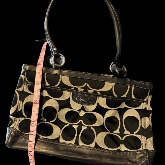 Coach Black and Cream Women's Shoulder Bag - Picture 1 of 8